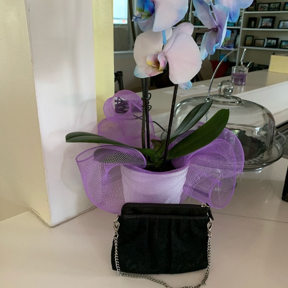 Used wristlet - Picture 2 of 2